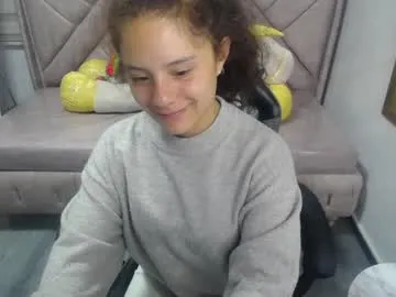 velvet_moon_v — Flash tits [41 tokens left] #lush #shy #teen #daddysgirl #18