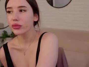 velvetmoore — GOAL: nipples flashing [333 tokens remaining]  #daddysgirl #18 #bigboobs #joi #bigass