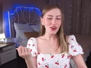 vespera_celeste — GOAL: To give kisses on every part of Veces body [88 tokens remaining] MUSIC DAY! #shy #blonde #asmr #daddysgirl #nonude