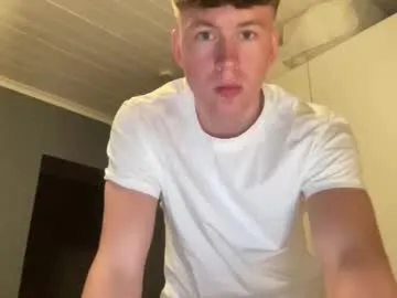 vetlevb — Hey everyone  - Goal: shirt off [400 tokens left] #new #young #bigcock #20 #fit