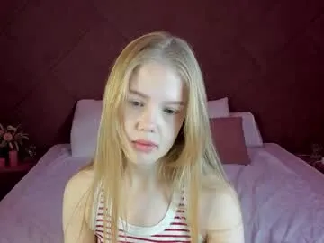 vicki_todd — GOAL: touch body sensual [0 tokens remaining] Welcome to my room! My 3 day here  #new #feet #nonude #18 #natural