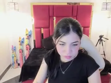violetsmith_3 — Only if you make me arrive #socks #submissive #slave #feet #daddysgirl -- Current Goal: Oil in the body at 80 tokens