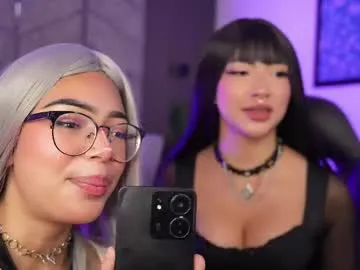 viollettebylyly — GOAL: Spank ass x20 [50 tokens remaining] Welcome to my room #lesbian #saliva #deepthroat #fuckmachine #18