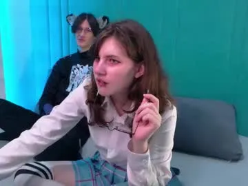 viviarangendy — GOAL: she full nacked 15 min [301 tokens remaining] Welcome to my room! #cosplay #sex #18 #lovense #new