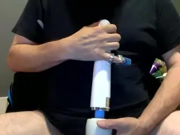 waltbkk — Waltbkk's room plug up my ass need someone to take me private to cum