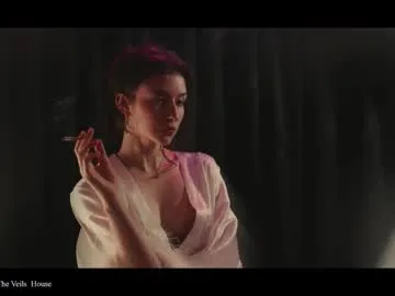 webcora — welcome, stranger, what can I do for you? - Goal: slow full strip dance [222 tokens left] #sensual #natural #erotic #petite #tease