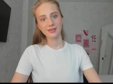 whi_te0 — change clothes   #new #teen #18 #nonude [74 tokens remaining]