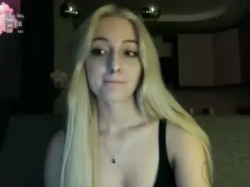 white_liilly — GOAL: for a new manicure) Heey! I'm glad to see you here) #blonde #young #18 #new #shy #nonude