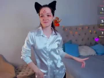 wilmavitanza —  Alisia's soft white room --- playful mood, cozy vibes, gentle teasing & a lot of sweet fun tonight  - Goal: Good morning [20 tokens left]  #new #18 #petite #shy #skinny