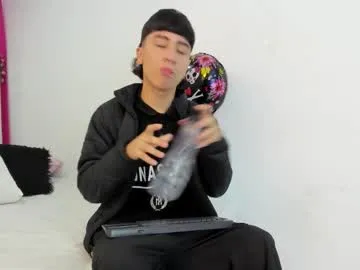 xaandergrey — #new tu chico #sexy espera por ti y hacerte #feliz show ass #nuevo  [55 tokens remaining] #18  #twink   #latino
