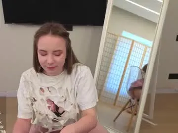 xlanabunny — I AM BACK / GOAL : show beach suit!!! #shy #bigboobs #natural #young #teen [50 tokens remaining]