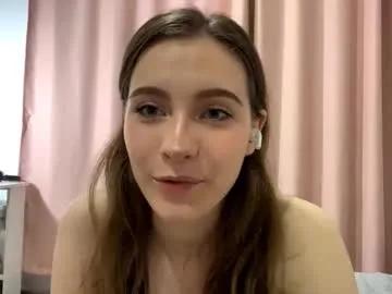 yaniraekberg — GOAL: Play my sweety lips close cam [27 tokens remaining] Welcome to my room! im Marry/Pvt open<3 #new #18 #shy #skinny #bigass