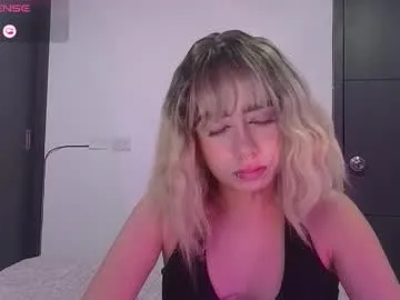 your_rosalie — GOAL: MASSAGE BUTT CLOSE UP [47 tokens remaining] Hello guys welcome to my wet room  #hairy #latina #lovense #nonude #squirt