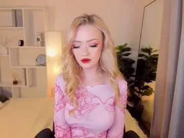 yourwhitefairy — GOAL: Lick finger [16 tokens remaining] Welcome to my room! #feet #blonde #petite #bigboobs #new
