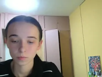yuliastar — GOAL: Welcome to CB [45 tokens remaining] Welcome to my room! #shy #teen #young #skinny #new
