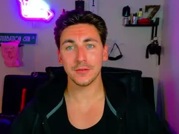 zach_rhyder — Take Off Underwear [418 tokens left] #sexy #muscle #young #bigdick #lovense #cum