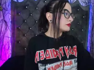 zami_escobar_of — I realize your fetishes - Goal: Show feet / lick heels / tease with feet. #nonude #natural #anal #fetish #feet