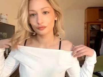 zenaidazeran — Goal - Sweet smile in front of you My name is Kathryn. #18 #new #teen #bigboobs #shy [0 tokens remaining]