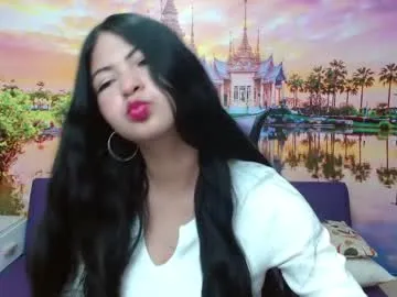zoe_castillo1 — Dance Show  [45 tokens left] Do you want to see what is under my jeans? #asian #18 #tease  #longhair #daddy