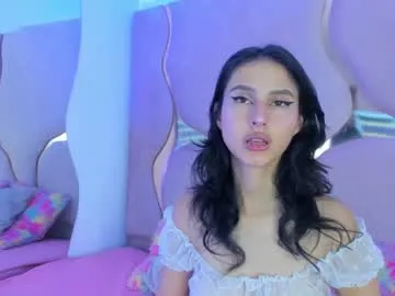 zoehtx — DEEP THROAT [16 tokens left] #skinny #deepthroat #pantyhose #natural #young