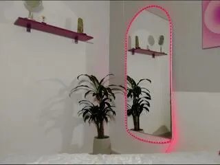 olivia_colliins — Freechat on Flirt4Free