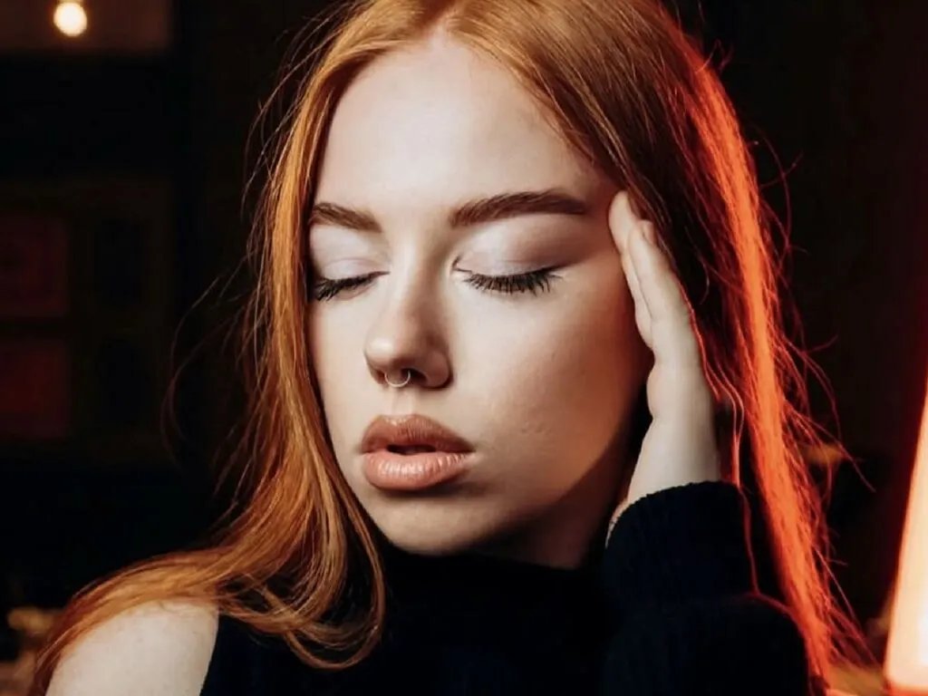 AmberrFire — I like decisive and honest men with good emotional intelligence. I appreciate attention to detail, especially a memorable scent. The perfect date for me is when everything is planned without my involvement, and the time together can be equally...