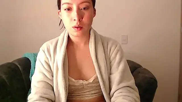 -Ivonny — Freechat on StripChat