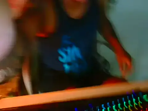 11Nchhugemassivecock17 — Freechat on StripChat