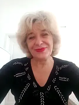 52MiaLove02 — Freechat on StripChat