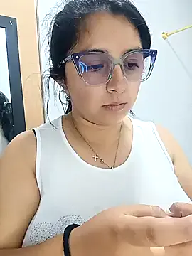 _Angelinaandrade_ — Flash boobs
