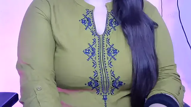 _Ayeshaa — oil boobs