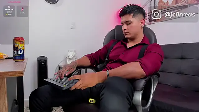 _Juanes — Cumshow when goal is reached.