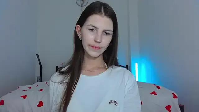 StripChat _SkyLine_x is Freechat _SkyLine_x — dance with bare back