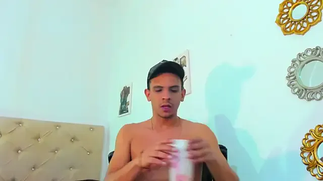 _Tarekk_ — Play precum