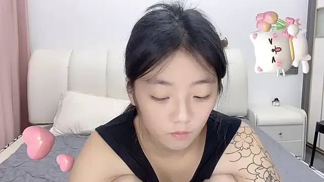 A-YY-TT — Two people perform close chest ma