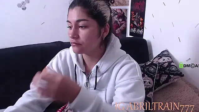 abril666 — brouce boobs +saliva