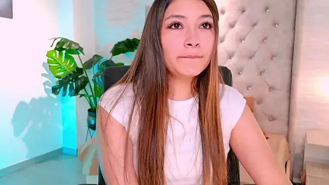 Abrill_cute — oil in titts