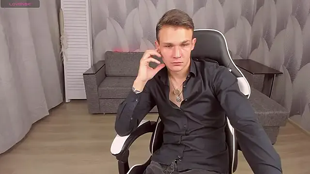 AdamGold01 — HARD JERK OFF