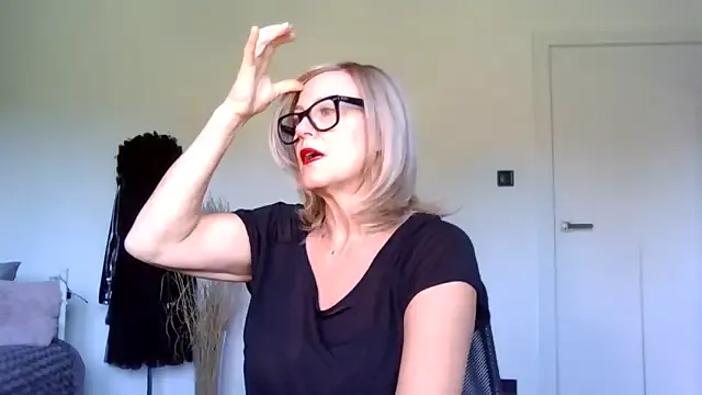 AdeleMILF — Top off