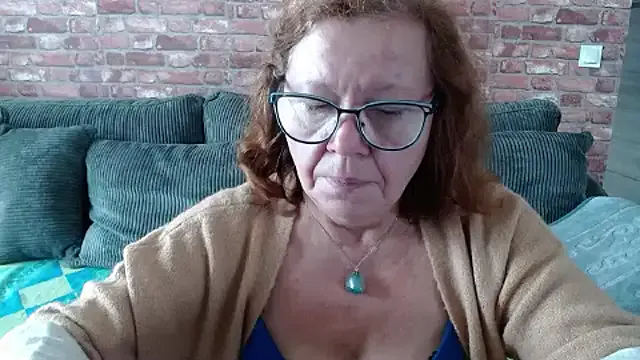 Adelewildx — Freechat on StripChat