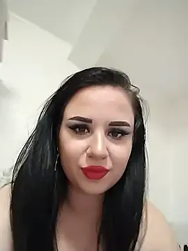 AdelinaJude — All naked And finger pussy And oil