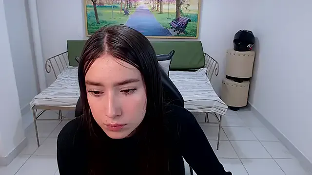 Adhara_Kitten — Sensual dance+naked