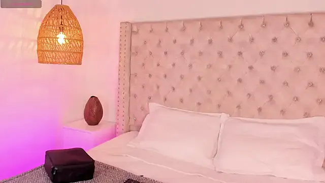AdharaMancinii — Titsplay