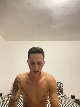 adonis0892 — hard dick /masturbation 1-2 min