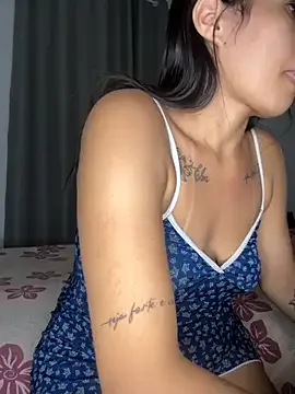 Agatha_lindinha — GOZAR COM DILDO