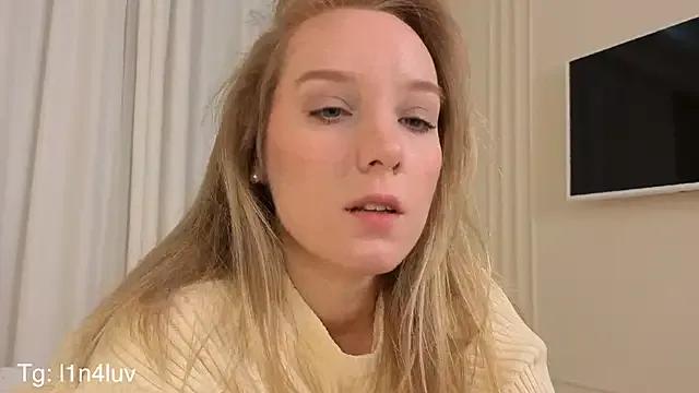 StripChat AIicaparkerc is Freechat AIicaparkerc — lick lips