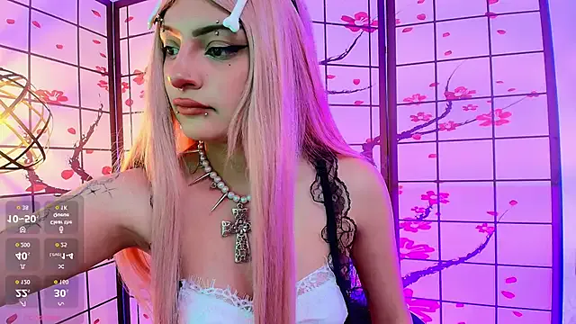 Aiko_nyuu — tits out ><