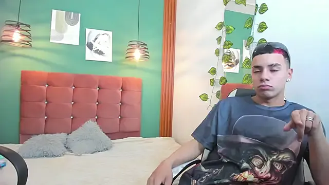 Aisha_andy — cum in tits