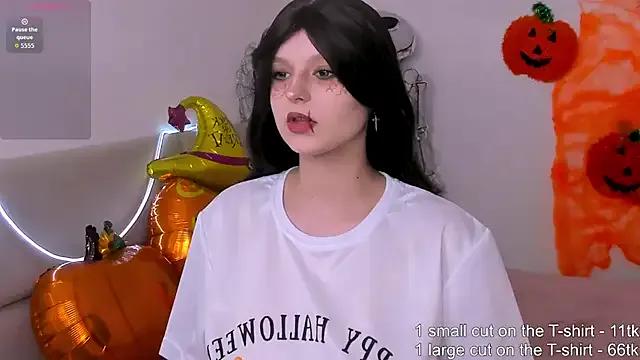 StripChat AishaAysitt is Freechat AishaAysitt — make 10 small cuts