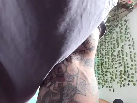 AKARY01 — UNDERWEAR CATWALK